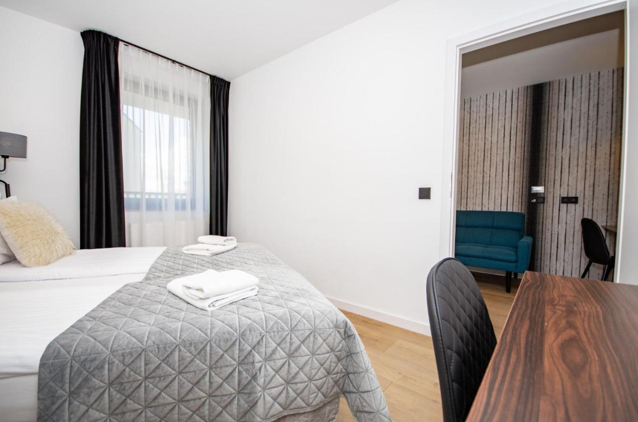 Inpoint Apartments G11 Near Old Town & Kazimierz District & Parking Option Krakau Exterior foto