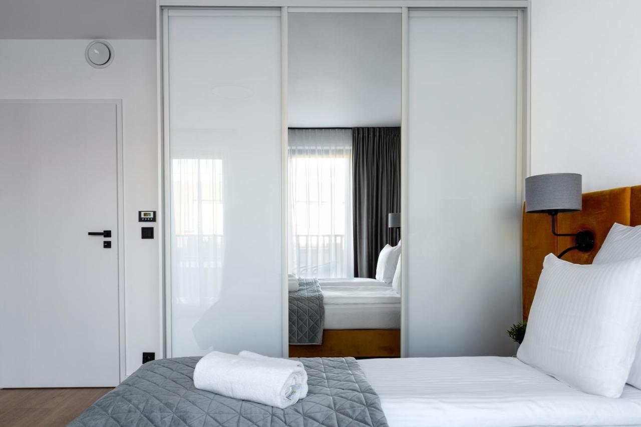 Inpoint Apartments G11 Near Old Town & Kazimierz District & Parking Option Krakau Exterior foto